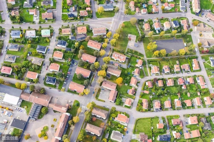 紅磚被禁，輕鋼為何在全國推起熱潮？看完央視報道頓時懂了(圖2)