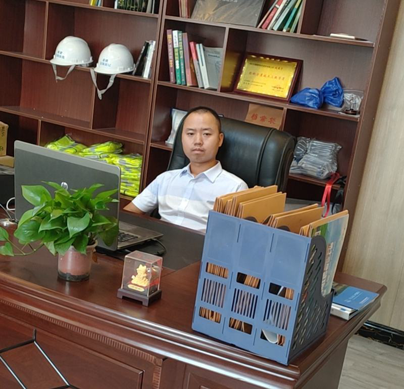 睿婕輕鋼別墅一言九鼎 誠實守信 謀求百年發(fā)展(圖1) 睿婕董事長